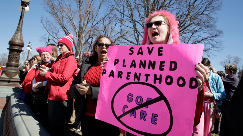 Illustration for article titled After Defunding Planned Parenthood, Iowa's Family Planning Services Decline by 73 Percent